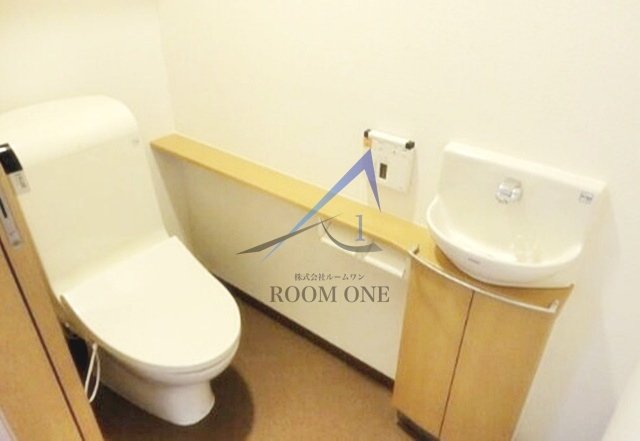 トランスパレントのトイレ|トイレです。