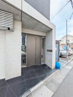 La casa di junoのエントランス