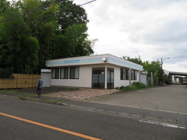 三鷹市上連雀９丁目の倉庫