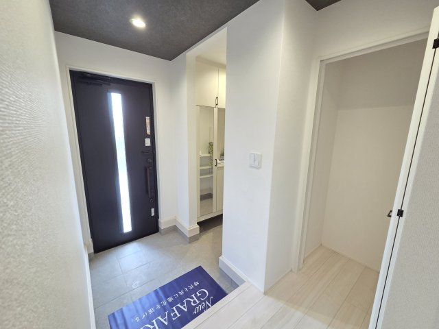 新築　太田市牛沢町　2号棟　GRAFAREの玄関|新築　太田市牛沢町　2号棟　GRAFARE