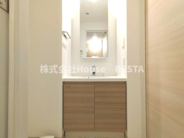 アーバネックスみなと元町の独立洗面台