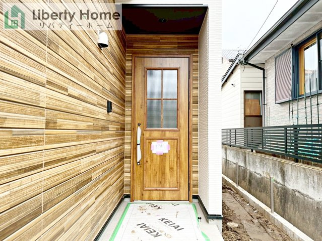 水戸市元吉田町6期　新築戸建のエントランス