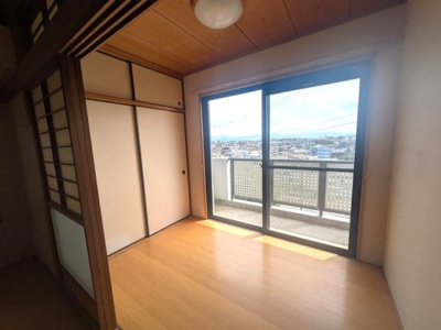 【内装】 | 東区松崎1丁目戸建 | 広縁
