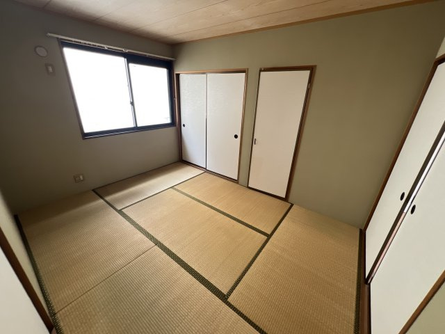 メゾンカトルズ　B棟の寝室