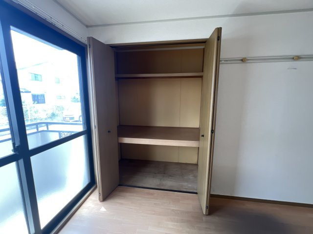 メゾンカトルズ　B棟の収納