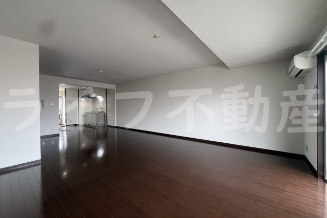 杉浦実業第三ビルの内装