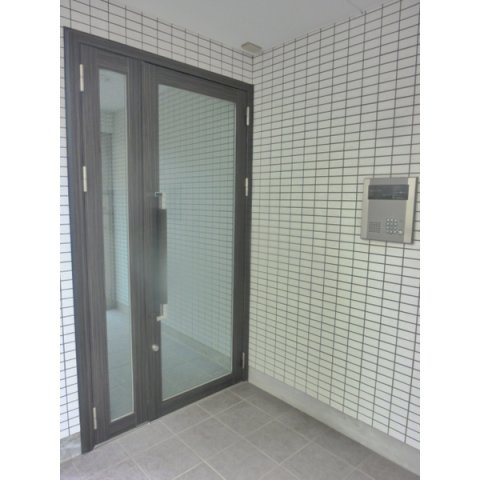 センタービレッジ千駄木のエントランス