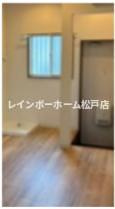 Ｓａｋｕｒａ矢切駅前の玄関|きれいな玄関です