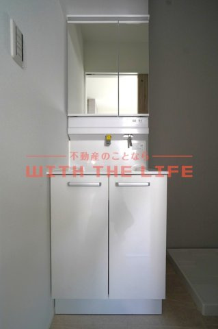 Le cocon江戸屋敷（ルココンエドヤシキ)【キャッシュバック対象物件】の独立洗面台|同施工会社の類似物件の写真です。
※同シリーズ別物件の写真　※現状優先