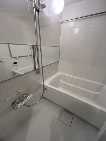 La Perla JiyugaokaⅡの浴室