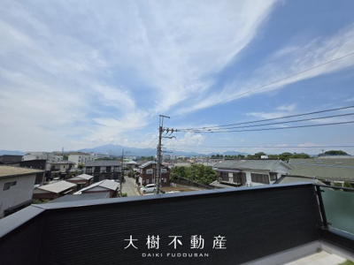 【展望】 | 屋上が“もうひとつの庭”に。子どもも大人も楽しめるスペース | 空とつながる、特別なプライベートルーフ