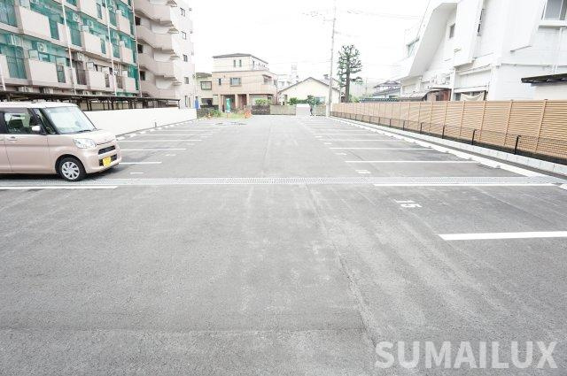 KANNA-KAMUIの駐車場