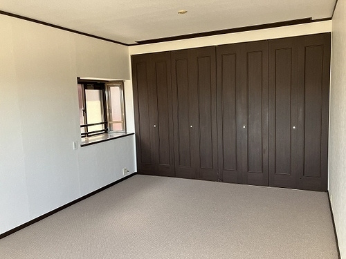 ライオンズマンションMAXIM櫛原の洋室|使い勝手のいい洋室です