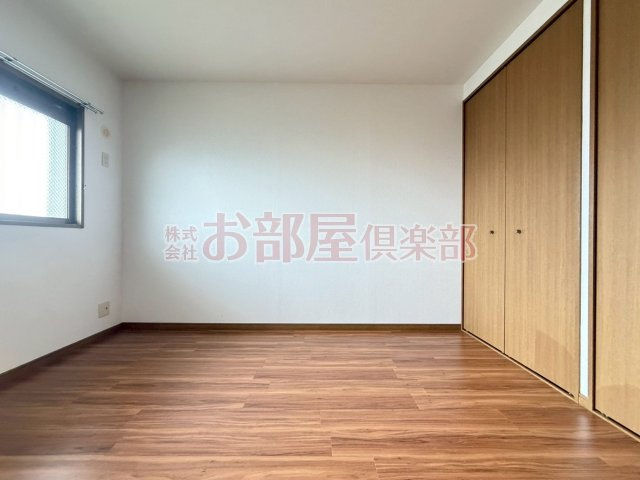メゾンルミエールの洋室|個人の部屋や寝室として使える洋室です