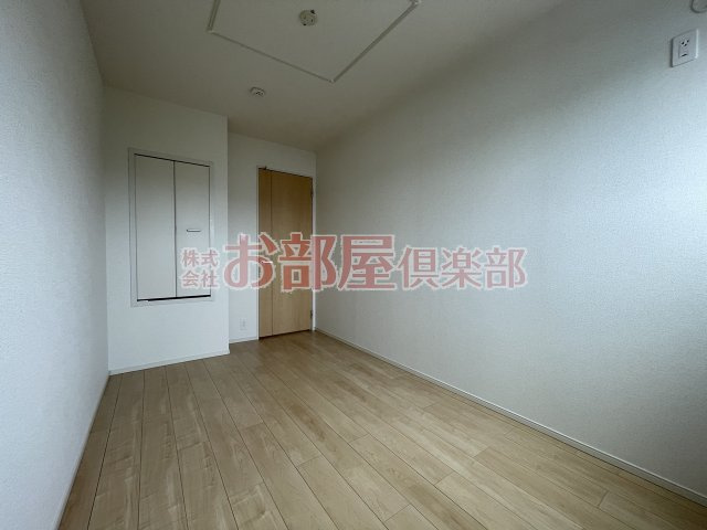 カレントヴィラの洋室|個人の部屋や寝室として使える洋室です