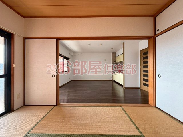 アメニティハイツ杏栄館の和室|フローリングだけでなく、和室もあります