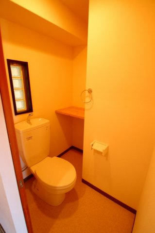 すかる梅満のトイレ|清潔感のあるトイレです