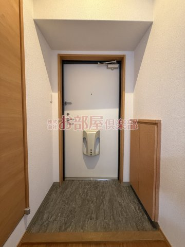 すかる通東の玄関|落ち着いた玄関です