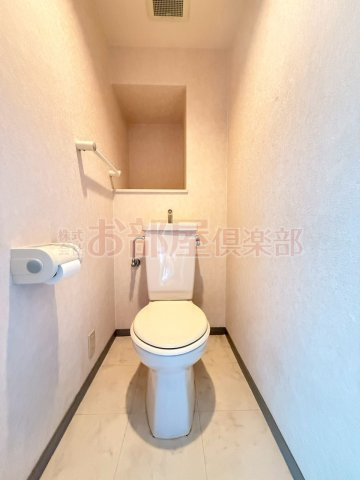 ロマネスク通町第2のトイレ|ゆったりとした空間のトイレです