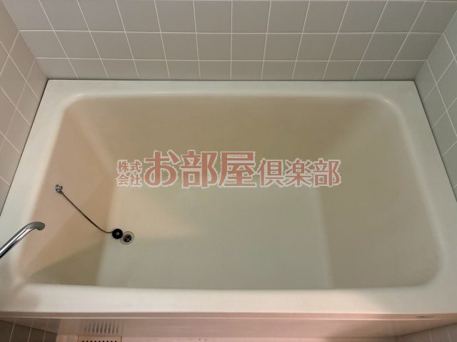 本多ハイツ長門石の浴室|日々の暮らしに欠かせないお風呂です