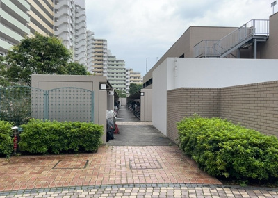 【駐輪場】 | ガーデンセシア弐番館 | マンションの駐輪場は、事前に空きがあるか確認を取ると安心です。せっかく入居したのに駐輪スペースがない！なんてことになったら大変ですよね。そこで、内見時や購入前にはまず事前に確認しておくと良いでしょう。