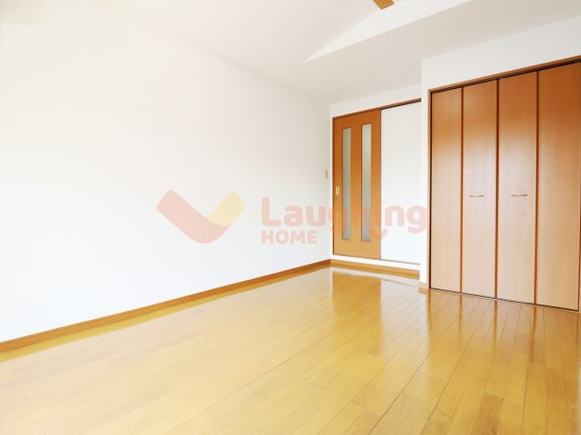 アルファルファA棟の洋室|きれいな洋室です