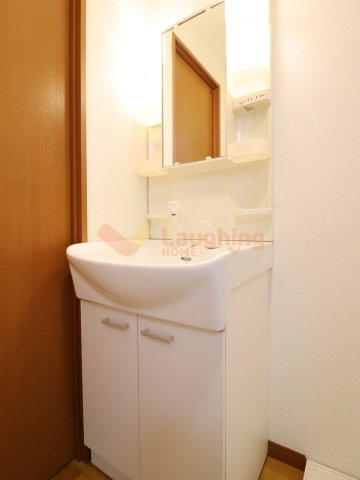 アルファルファA棟の独立洗面台|使いやすい独立洗面台です