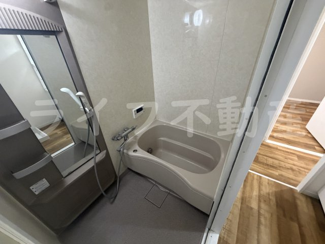 新深江サンハイツの浴室