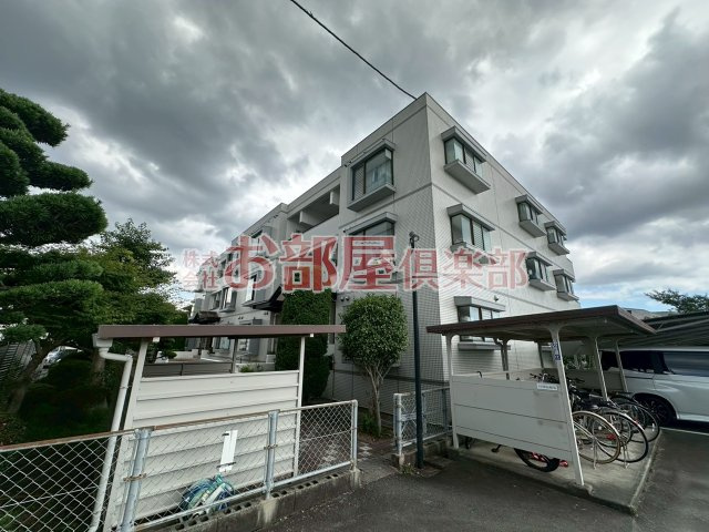 マンションアザレア A棟の外観|外はこのようになっています