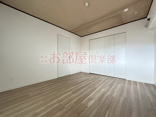 サンヒルズ花畑の洋室|使い勝手のいい洋室です
