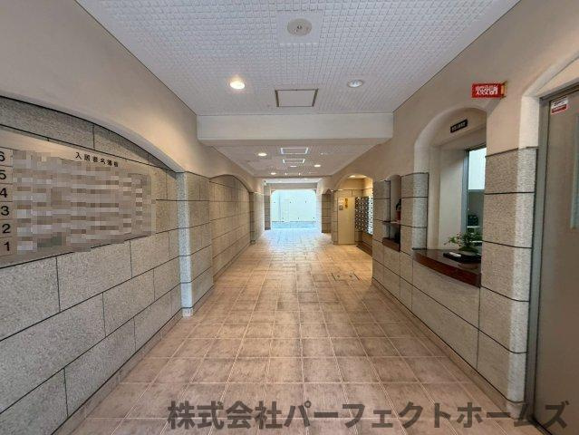香里ヶ丘ガーデンハイツⅠのロビー