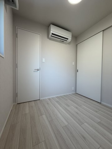 La Perla JiyugaokaⅡの居間・リビング