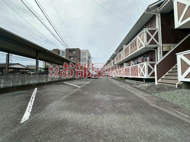 グレースコーポ合川B棟の駐車場|カースペースがあります
