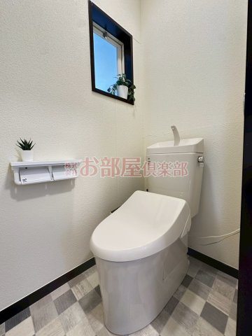 グレースコーポ合川B棟のトイレ|ゆったりとした空間のトイレです