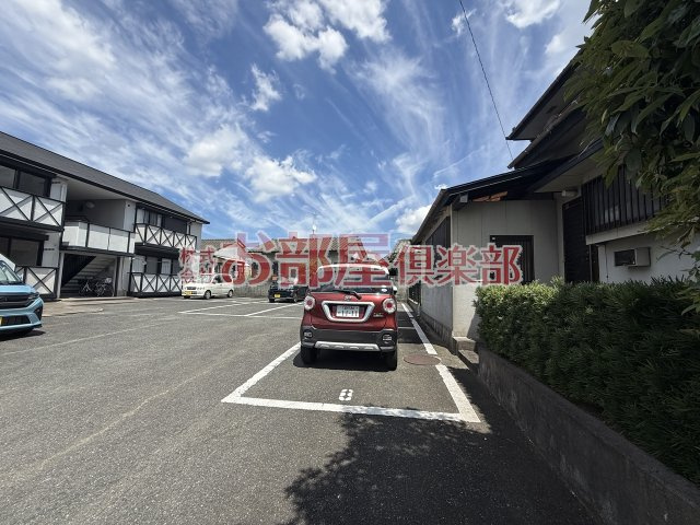 サンハイツ市の上の駐車場|駐車場完備です