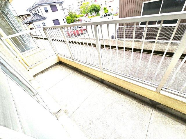 【バルコニー】 | 三好コーポ | 暖かな日差しのふりそそぐバルコニー