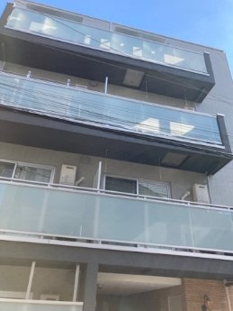 【外観】 | エルバ | 鉄筋コンクリート造のがっちりとした建物。