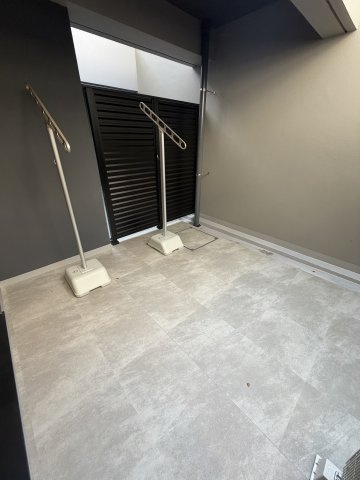 La Perla JiyugaokaⅡの駐車場
