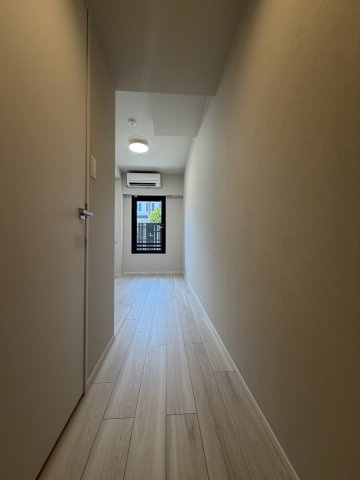 La Perla JiyugaokaⅡの居間・リビング