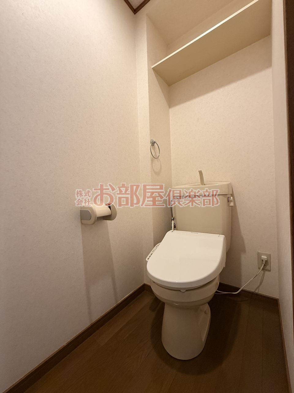 セカンドキャビンのトイレ|清潔感のあるトイレです