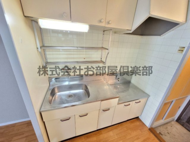 プレジデント御井のキッチン|コンパクトなキッチンで掃除もラクラク