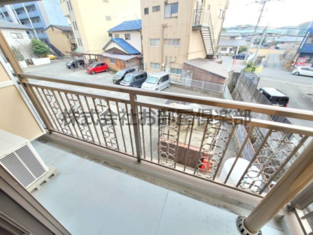 プレジデント御井のバルコニー|開放的で明るい空間を演出してくれるバルコニーです