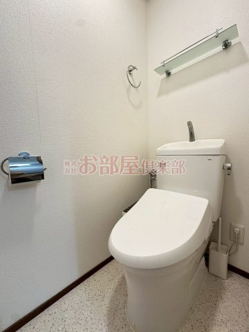 コーポシングルのトイレ|清潔感のあるトイレです