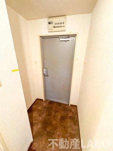 グランドールサンパティオの玄関