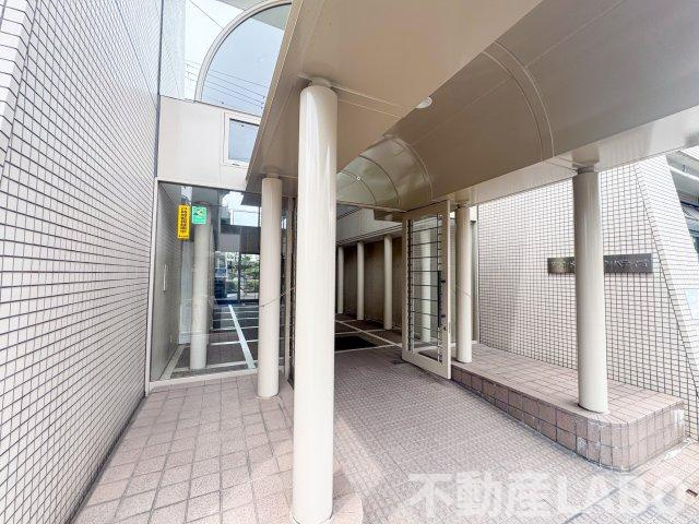 グランドールサンパティオのエントランス