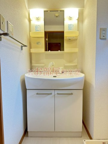 プロスペールSⅡの洗面所|明るい洗面所です