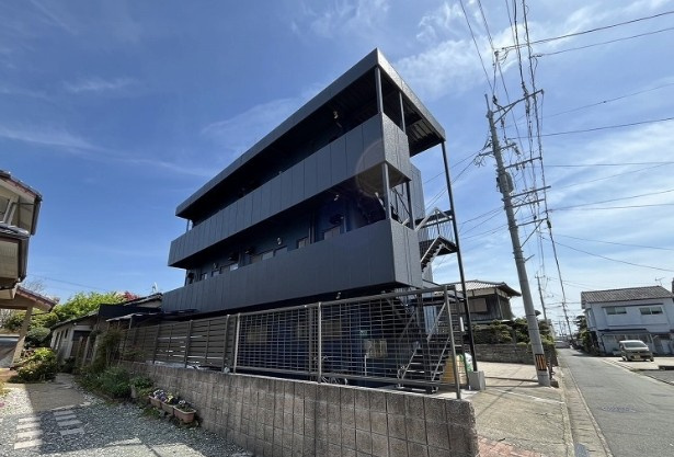 ソラーナ江戸屋敷の駐車場