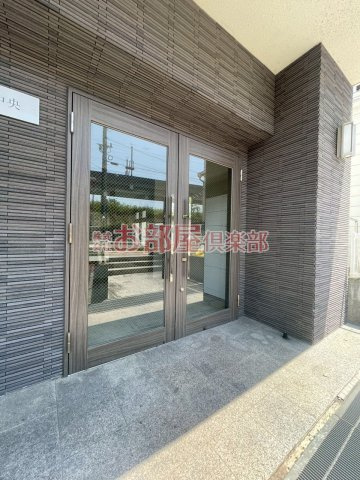 プレイス久留米中央のエントランス|建物の内部です
