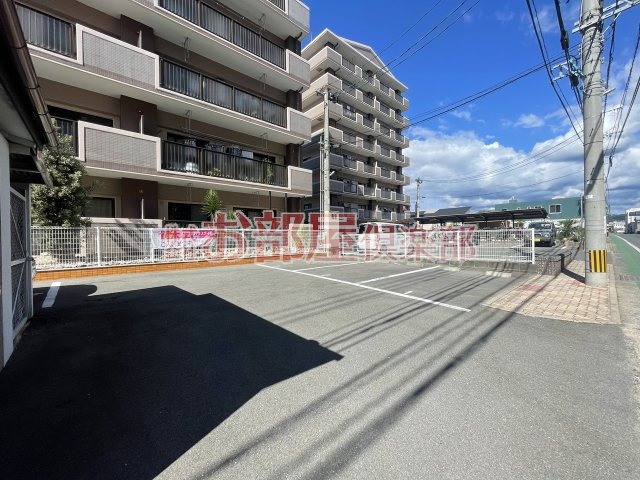 シャルムⅠの駐車場|駐車場があります