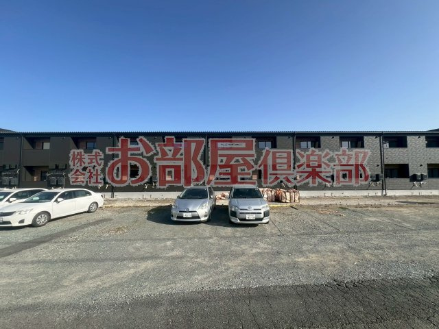 L-bloom東櫛原の駐車場